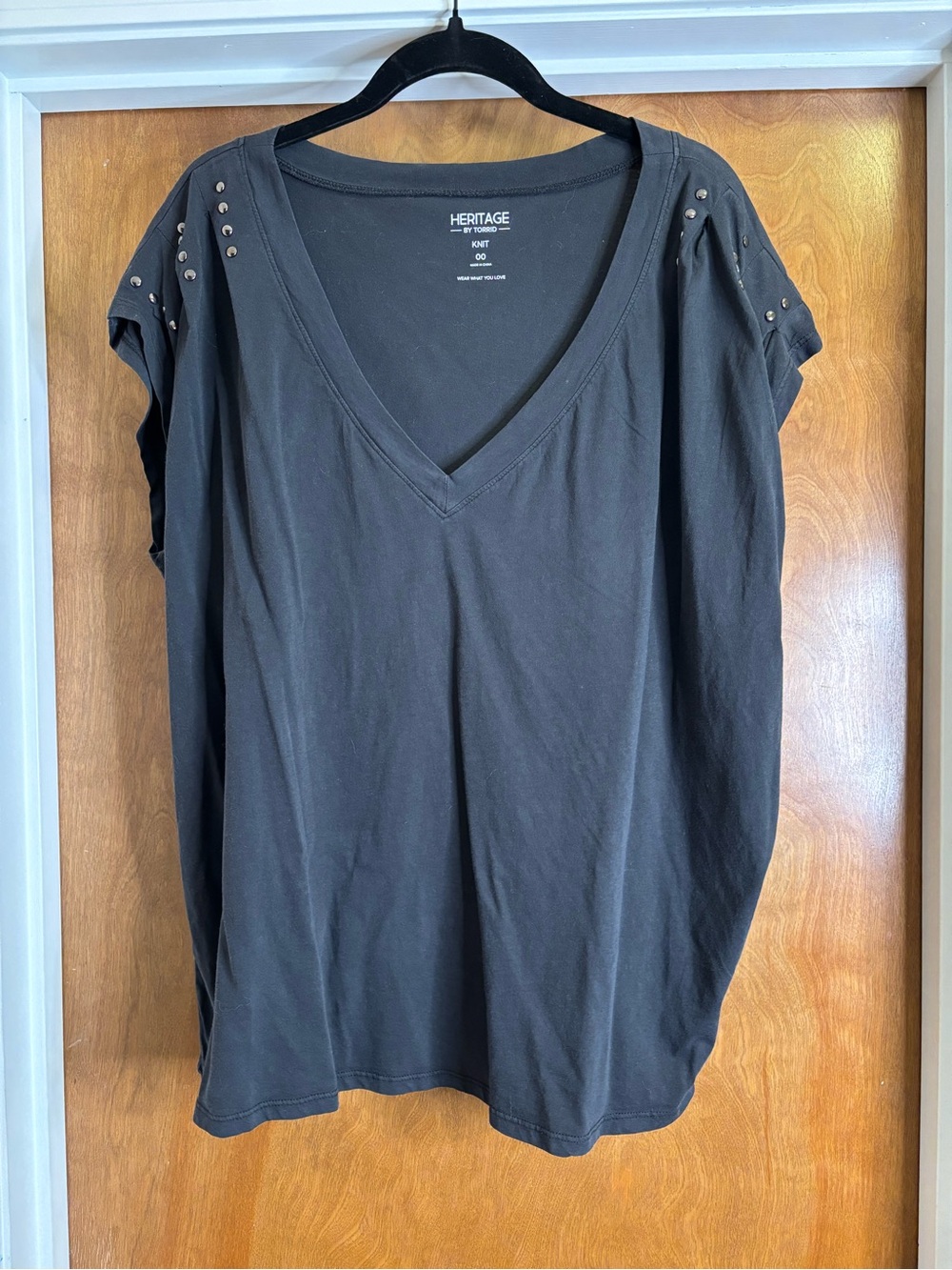 torrid Black V-Neck Short Sleeve Top with Shoulder Studs